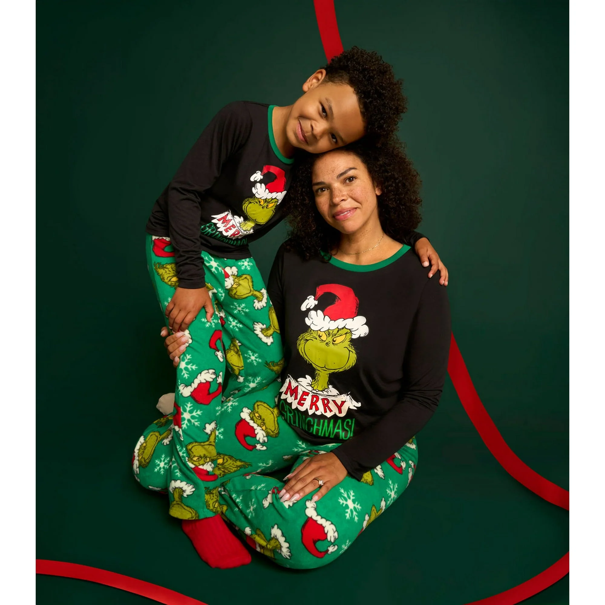 Black and Green Grinch Matching Family Christmas Pajamas - Image 2