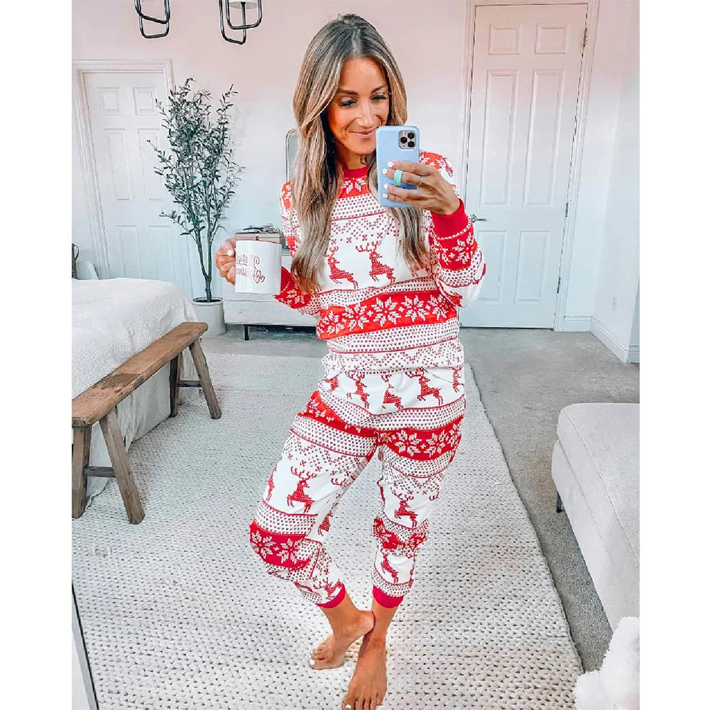Cute Reindeer Print Matching Family Christmas Pajamas - Image 5