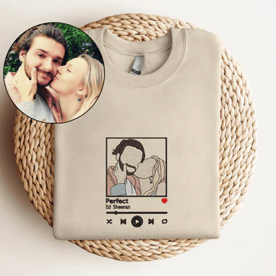 Custom Embroidered Sweatshirt Portrait Couple Family Gift - Image 3