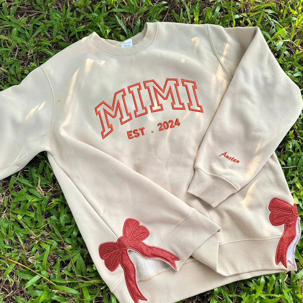 Christmas Personalized Embroidered Custom Text With Kids Names On Sleeve Glitter Bow Hoodie Sweatshirt T-Shirt - Image 4