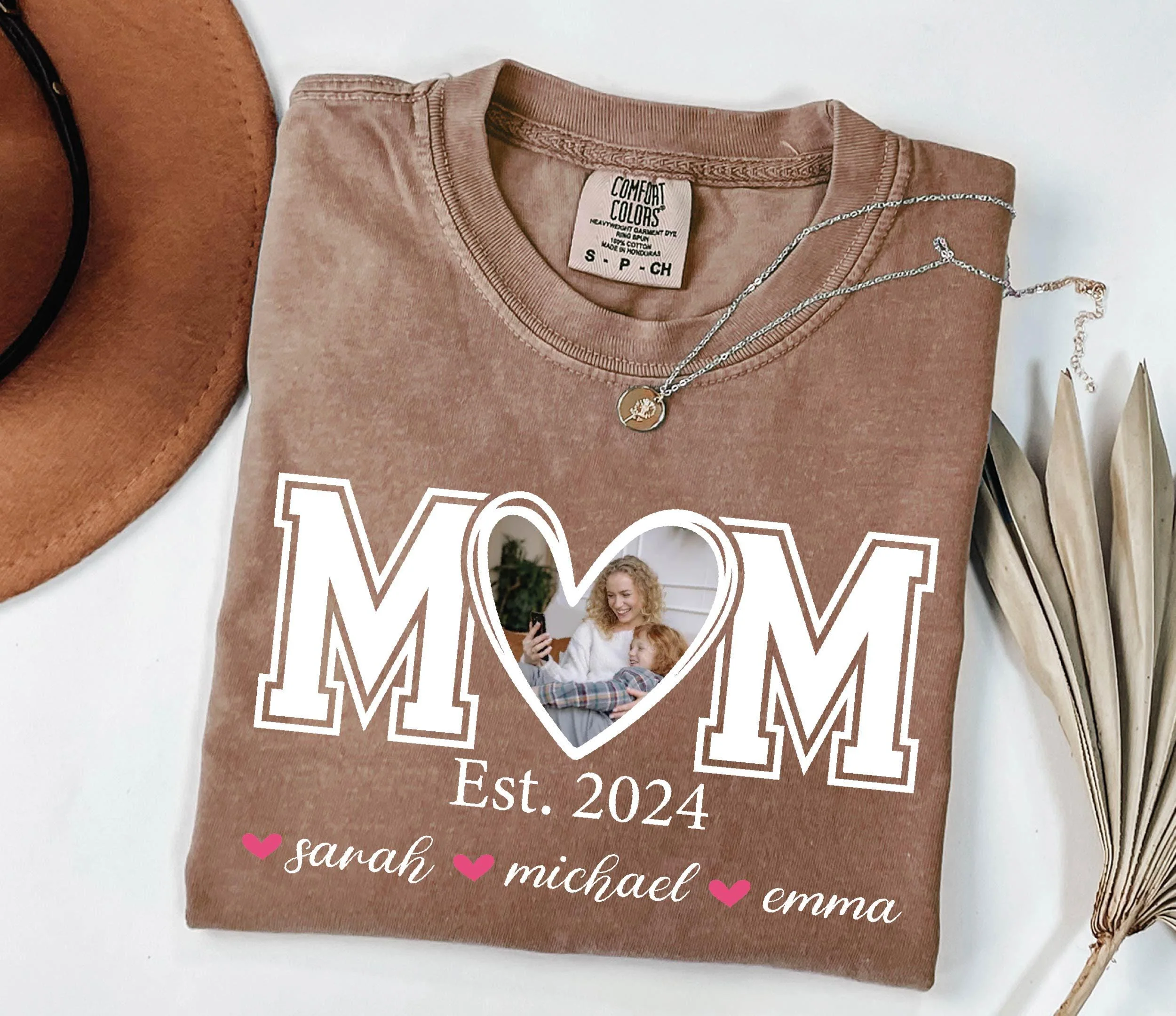 Personalized Mama Shirt with Kids Names, Custom Mom Photo Shirt, Custom Gift for Mom - Image 5