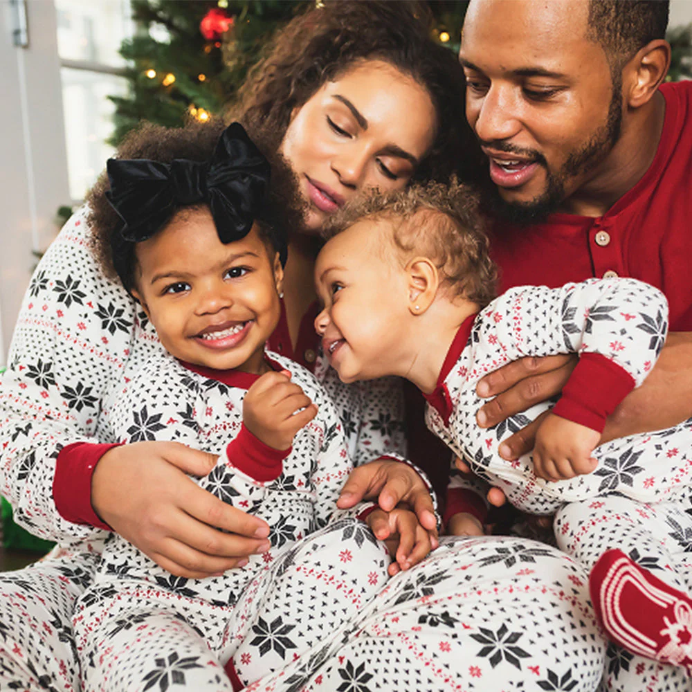 White snowflakes Print Matching Family Christmas Pajamas-Dog Pajamas Included - Image 2